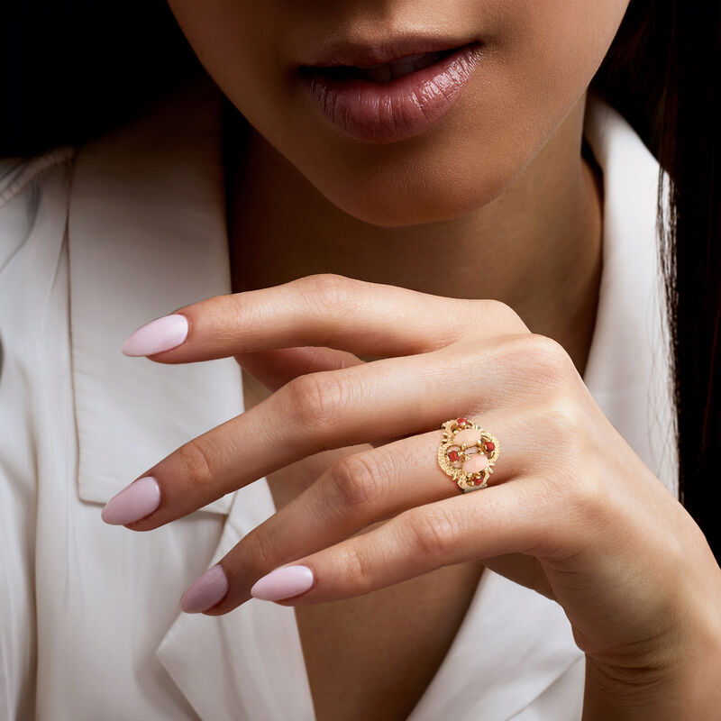 C. 1960 Vintage Pink and Red Coral Ring in 14kt Yellow Gold. Size 5 image number 1