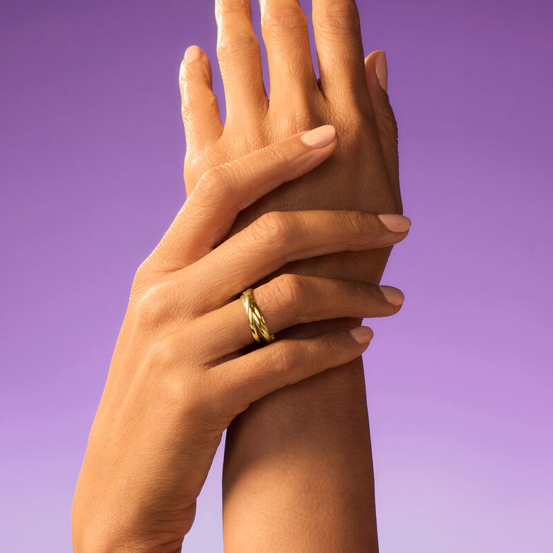 Italian 14kt Yellow Gold Rolling Ring. Size 9 image number 5