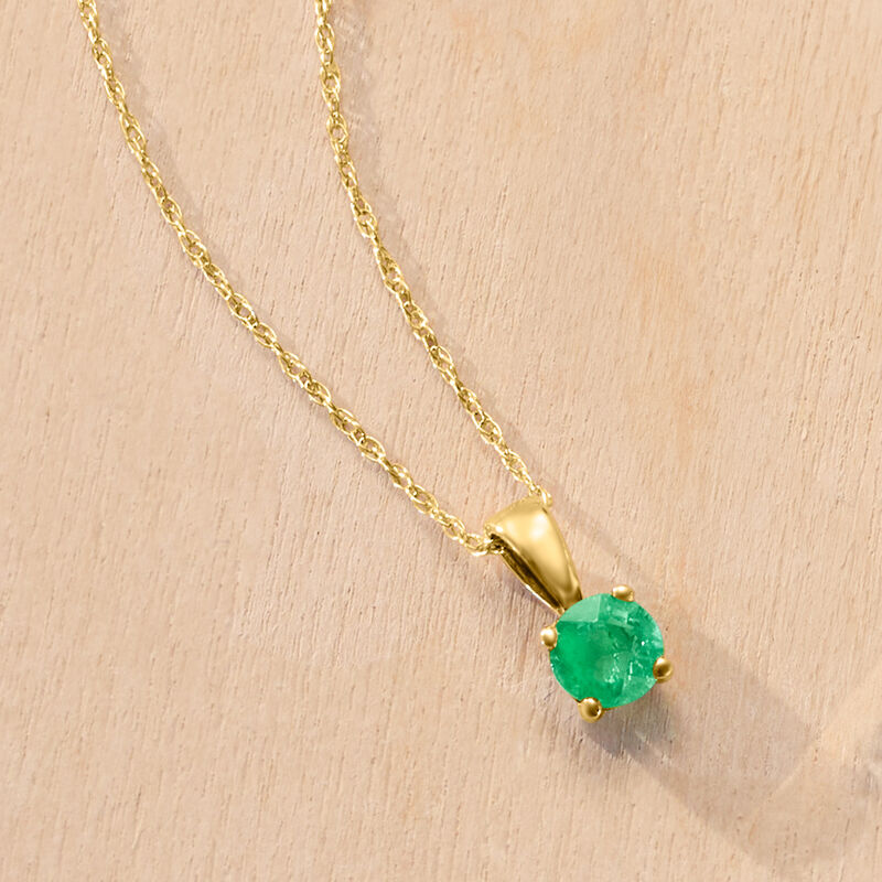 .22 Carat Emerald Pendant Necklace in 14kt Yellow Gold image number 2