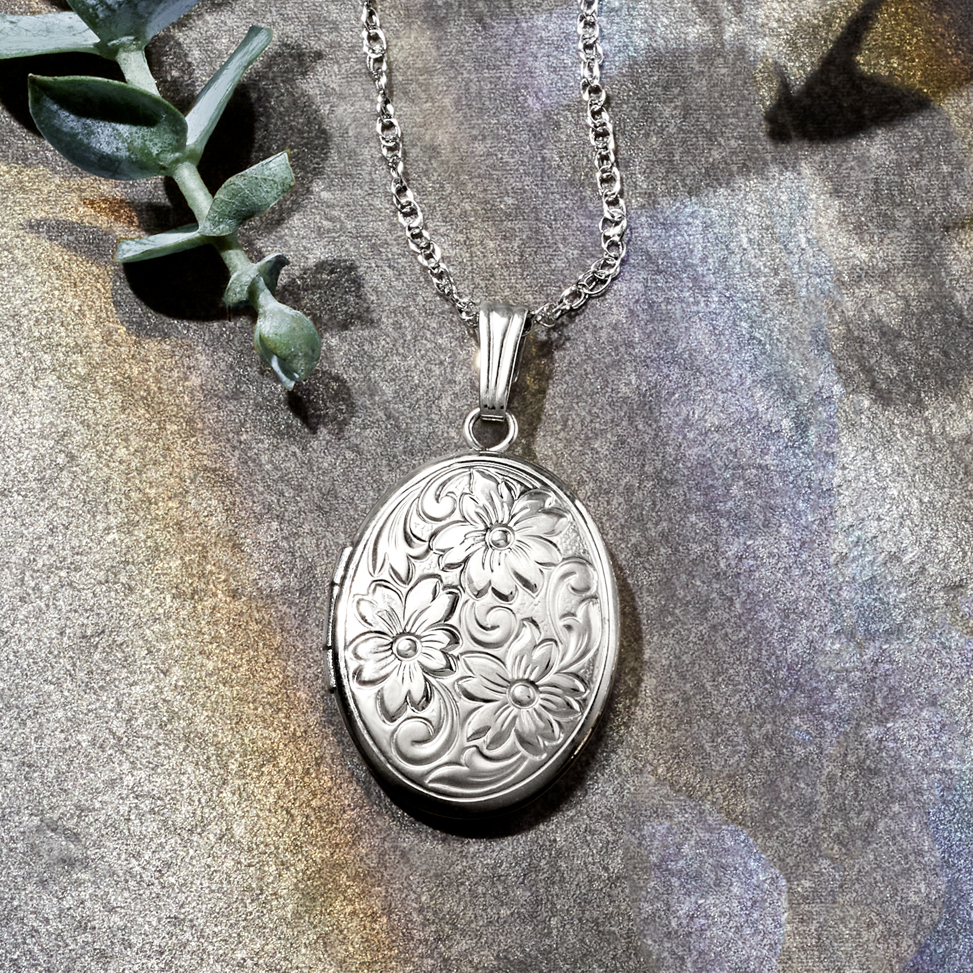 White gold lockets and chains sales