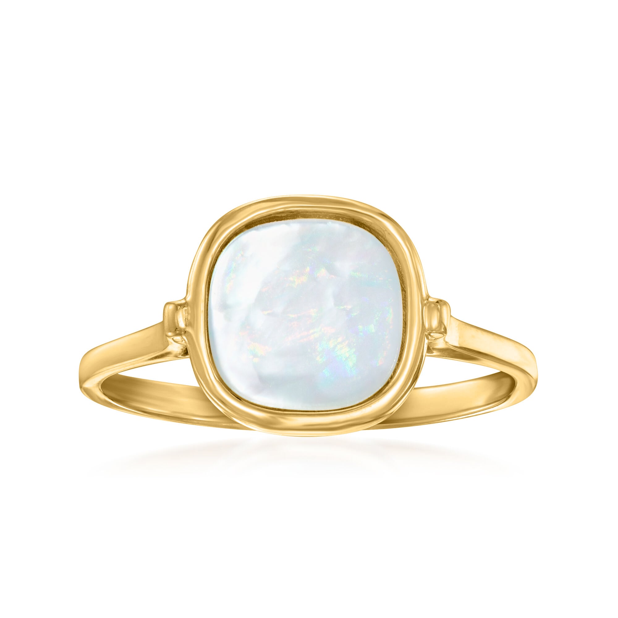 Italian MotherofPearl Ring in 14kt Yellow Gold