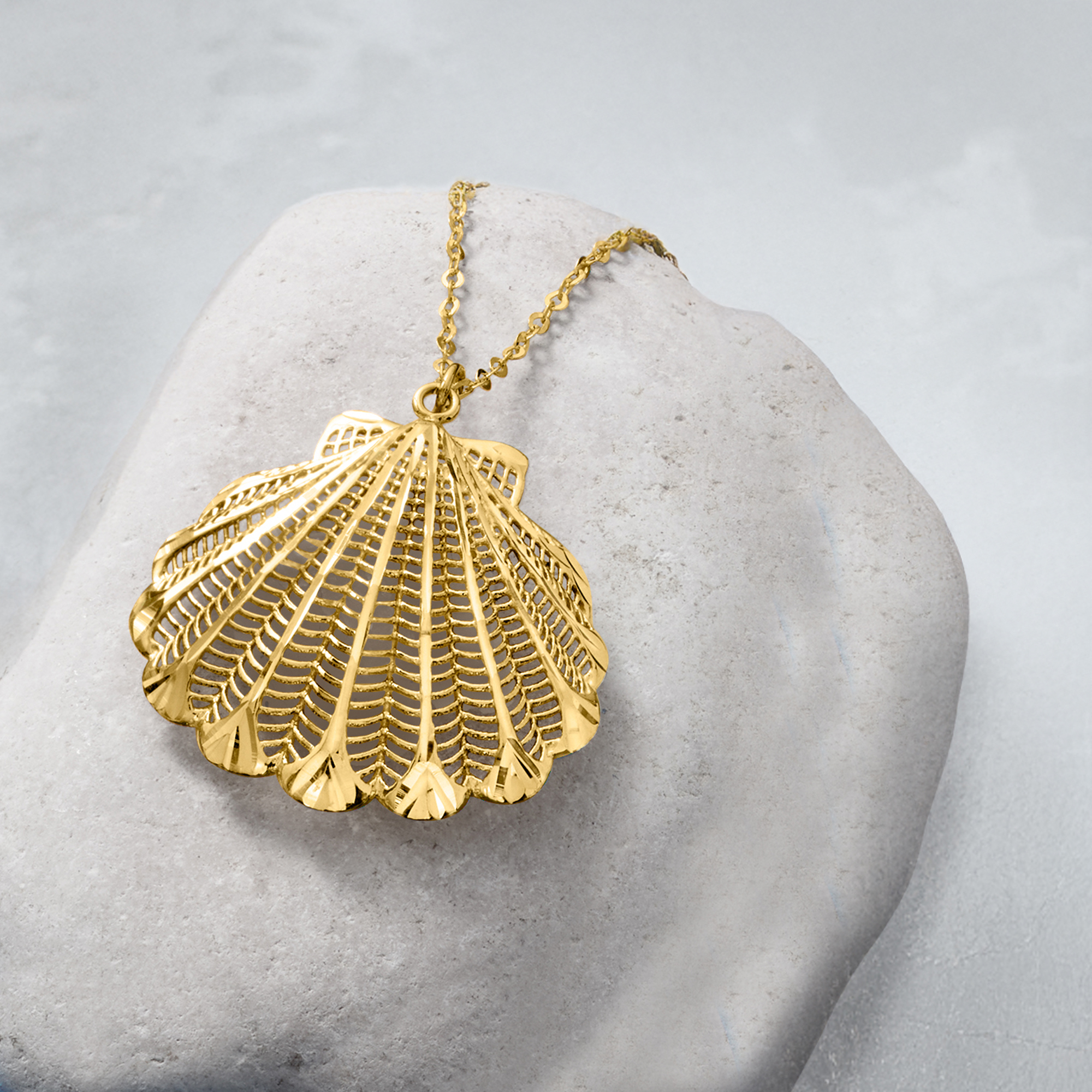 Italian 14kt Yellow Gold Scallop Seashell Necklace | Ross Simons