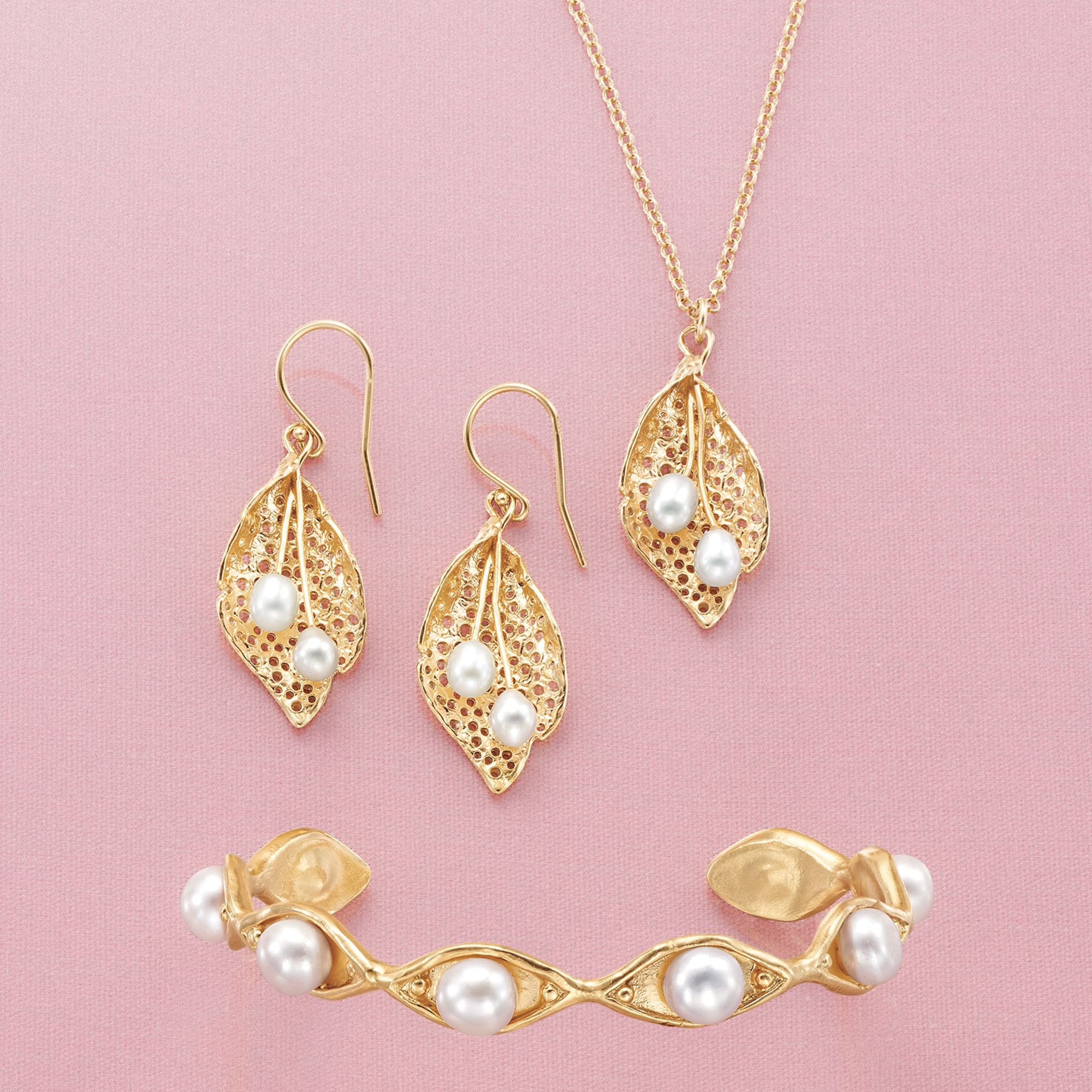 ブレスレット LESS IS MORE 14K gold field 4mm pearl necklace Seed Pearl Necklace, Gold – Michaela Farkasovska