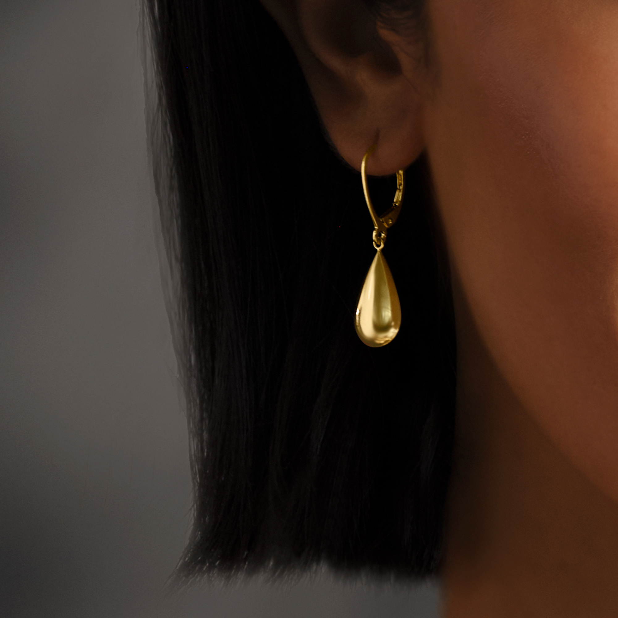 18kt Yellow Gold Teardrop Earrings