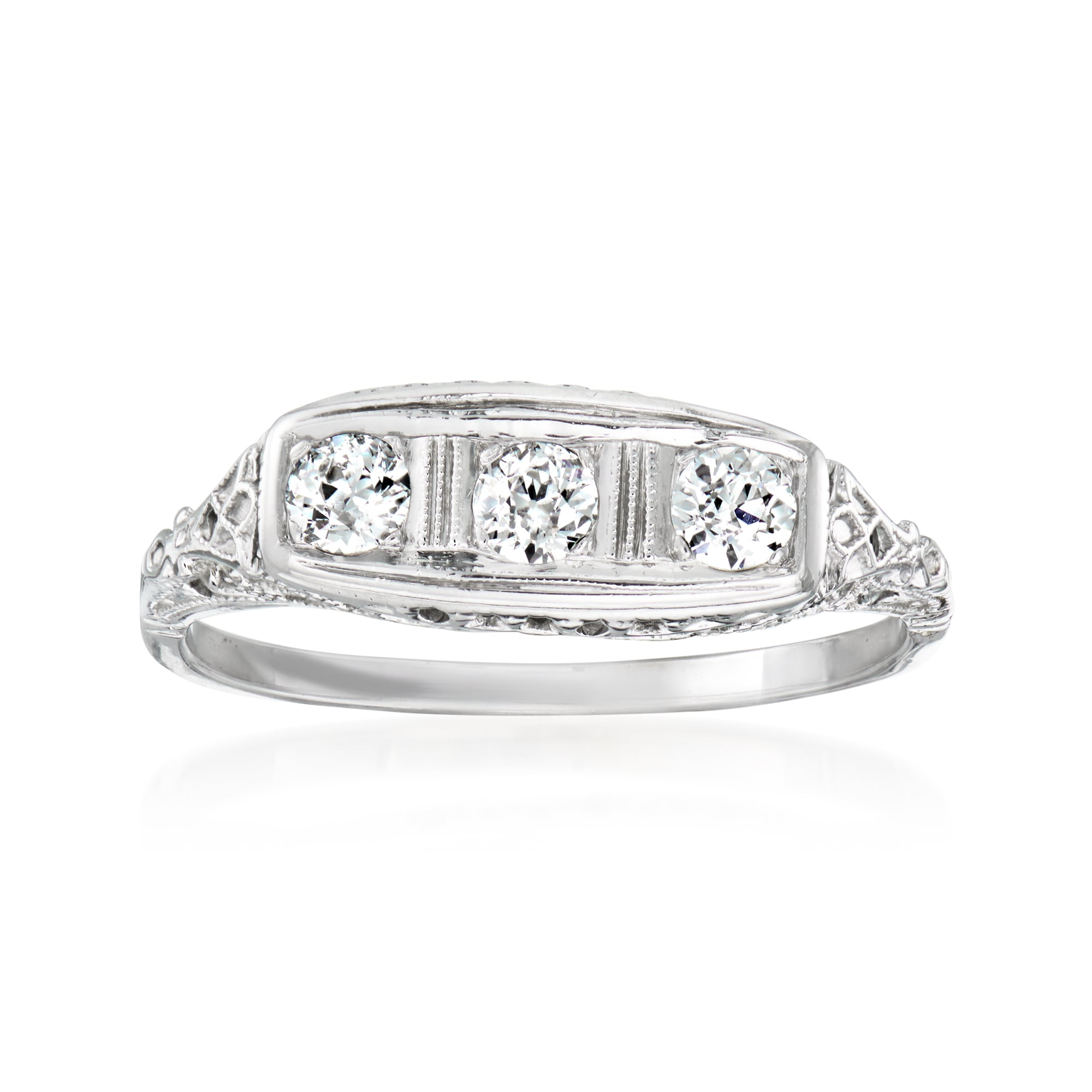 指輪　３点 C. 1950 Vintage .30 ct. t.w. Diamond Three-Stone Ring in 14kt and