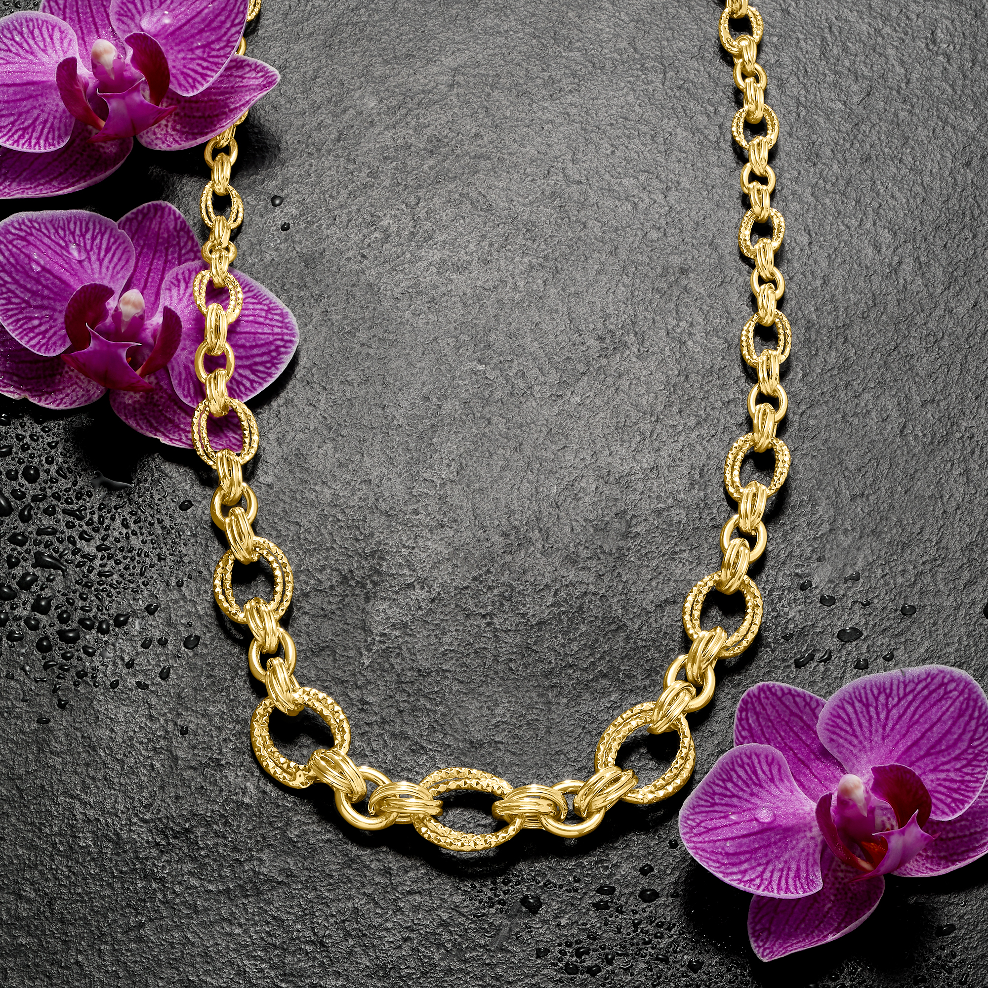 14kt Yellow Gold Double-Oval Link Necklace. 20 14kt Yellow Gold Double-Oval Link Necklace. 20