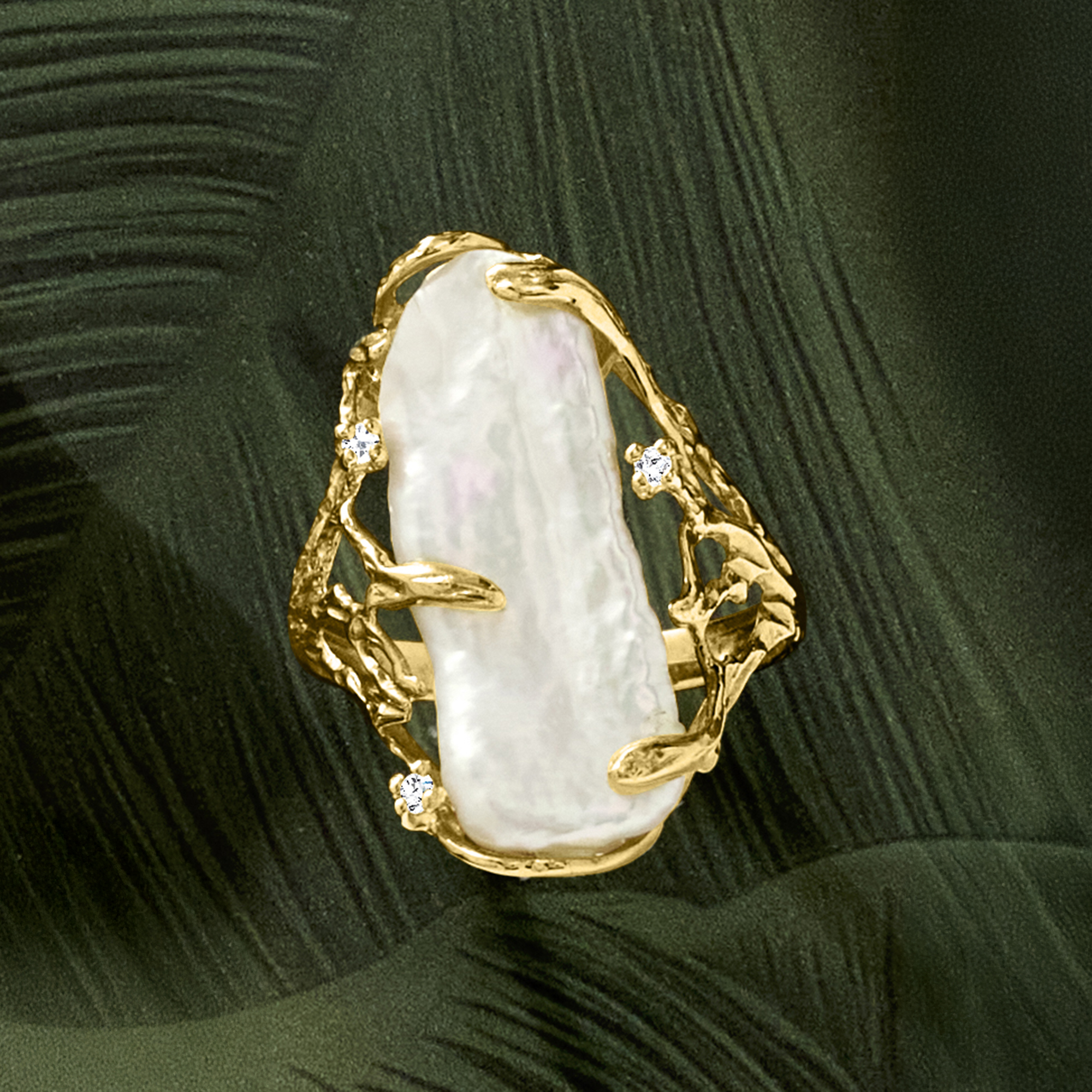 24x10mm Cultured Baroque Pearl Ring with Diamonds in 14kt Yellow